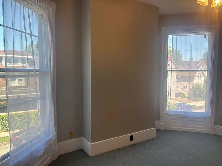 924 W Wayne St — Photo 27