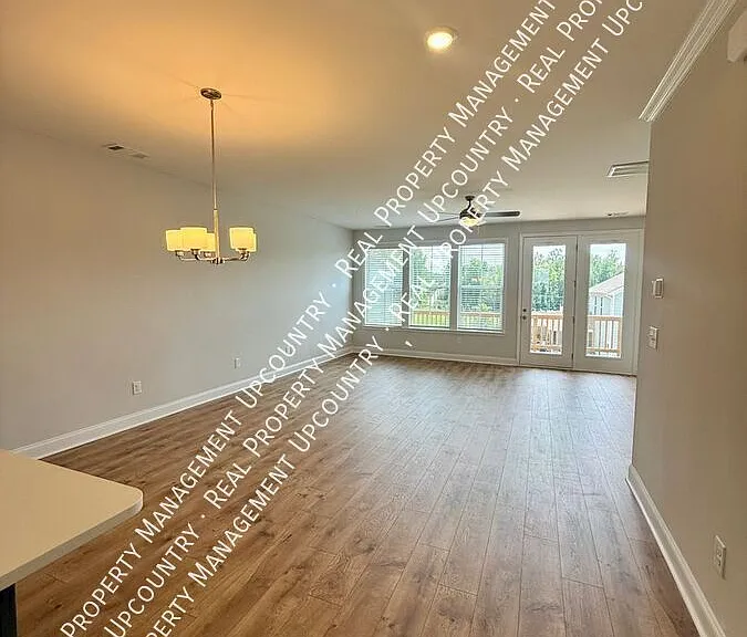 408 Encampment Blvd — Photo 2
