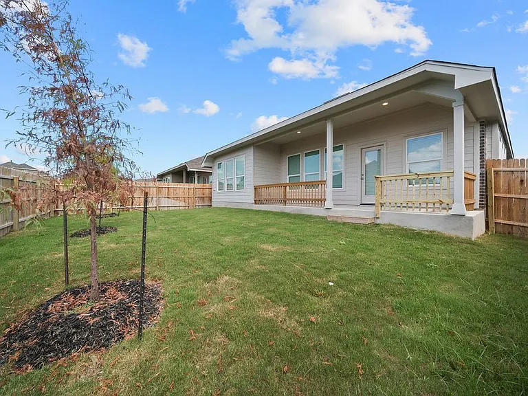 6631 Morgan Path — Photo 29
