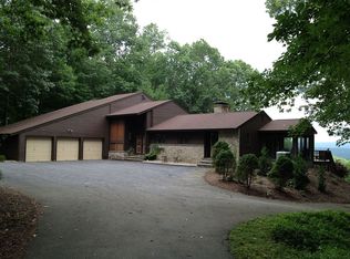 136 Beech Mountain Rd, Mansfield, CT 06250