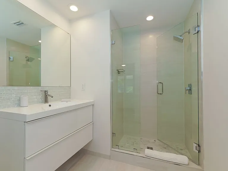228 Van Buren Dr — Photo 23