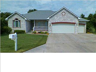 1st image of 3502 Woodside Dr