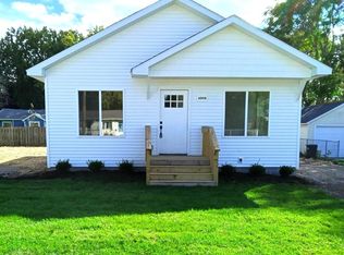6048 Pearl St, Burton, MI 48509