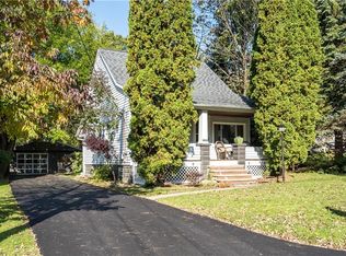 6410 Meadowbrook Rd, Garfield Heights, OH 44125