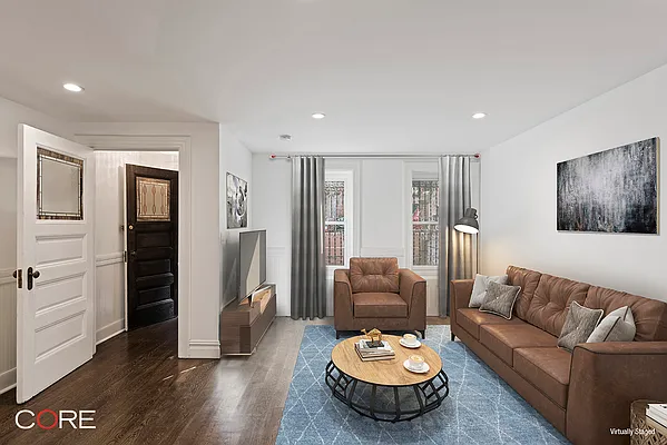 Rented by CORE | media 7