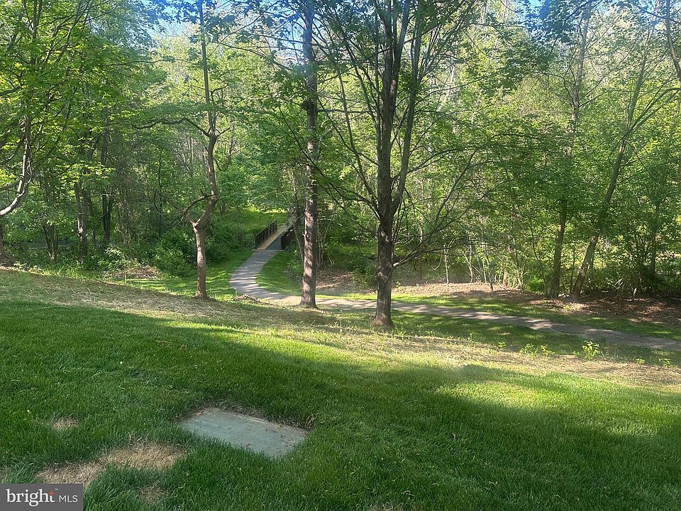 2nd image of 909 Hillside Lake Ter APT 503