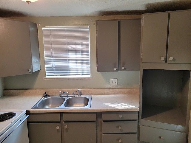 1st image of 1363 Yosemite St #11435735