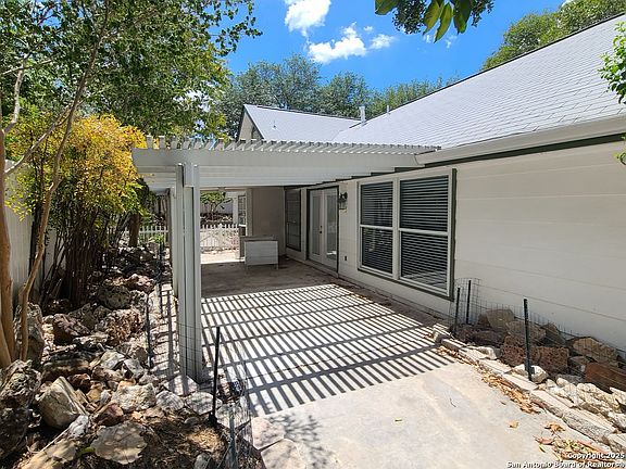 4th image of 3624 Richwood
