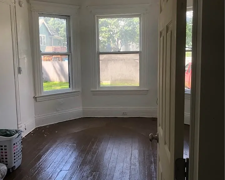 204-206 Barrett St #5 — Photo 22