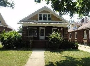 617 Gates Ave, Aurora, IL 60505