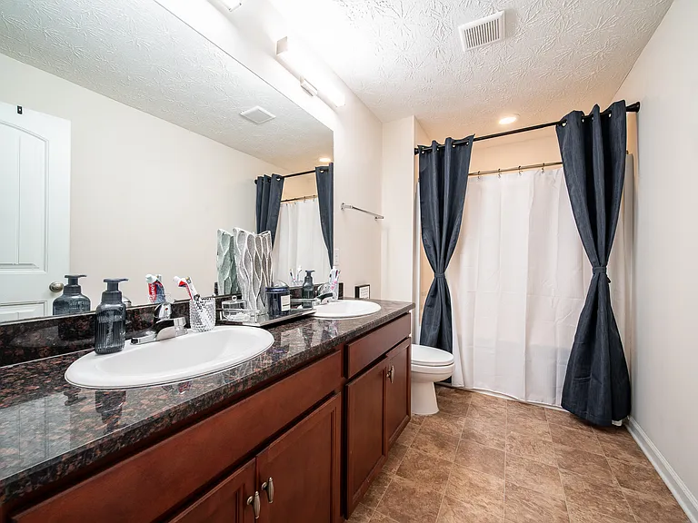 5788 Sandy View Dr — Photo 22