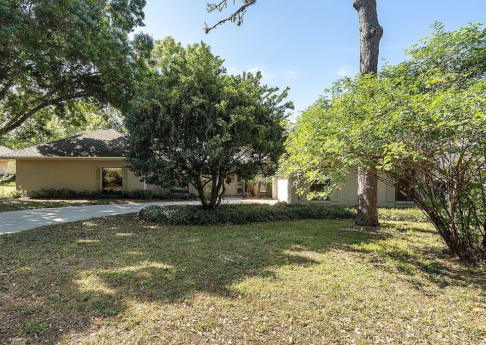 1st image of 3088 W Bermuda Dunes Dr