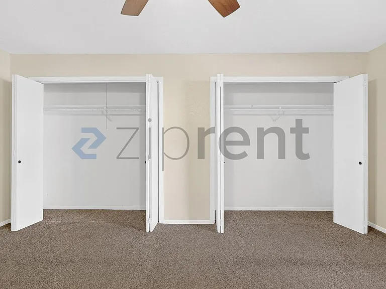 3225 Crites St #102 — Photo 24