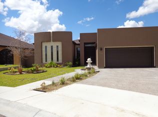 422 Sabal Loop, Laredo, TX 78045