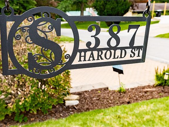 2nd image of 387 Harold St