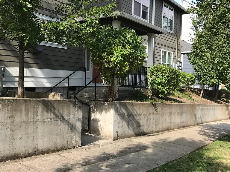 925 NE 22nd Ave #1 — Photo 11