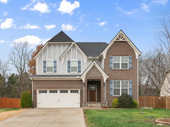 1226 Cotillion Dr, Murfreesboro, TN 37128