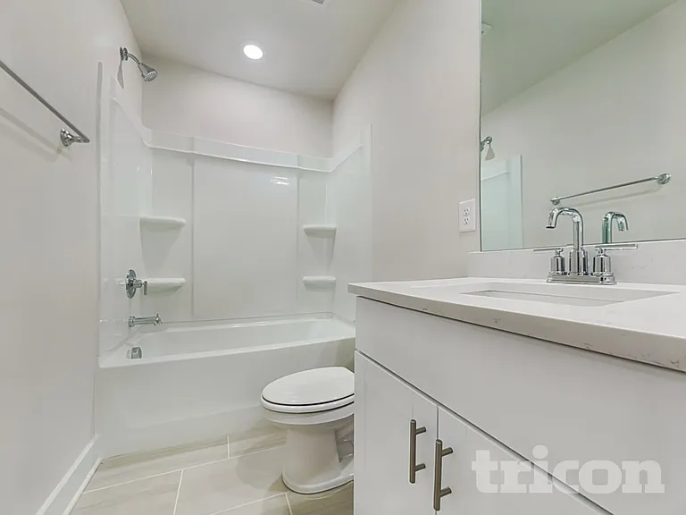 300 Allenby Ln — Photo 15