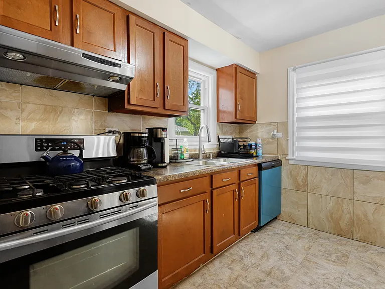 7448 Kenneth Ave — Photo 8