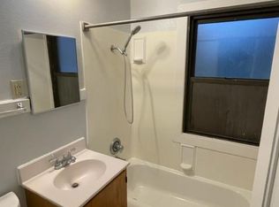 60 Project Rd APT 62, Aliquippa, PA 15001