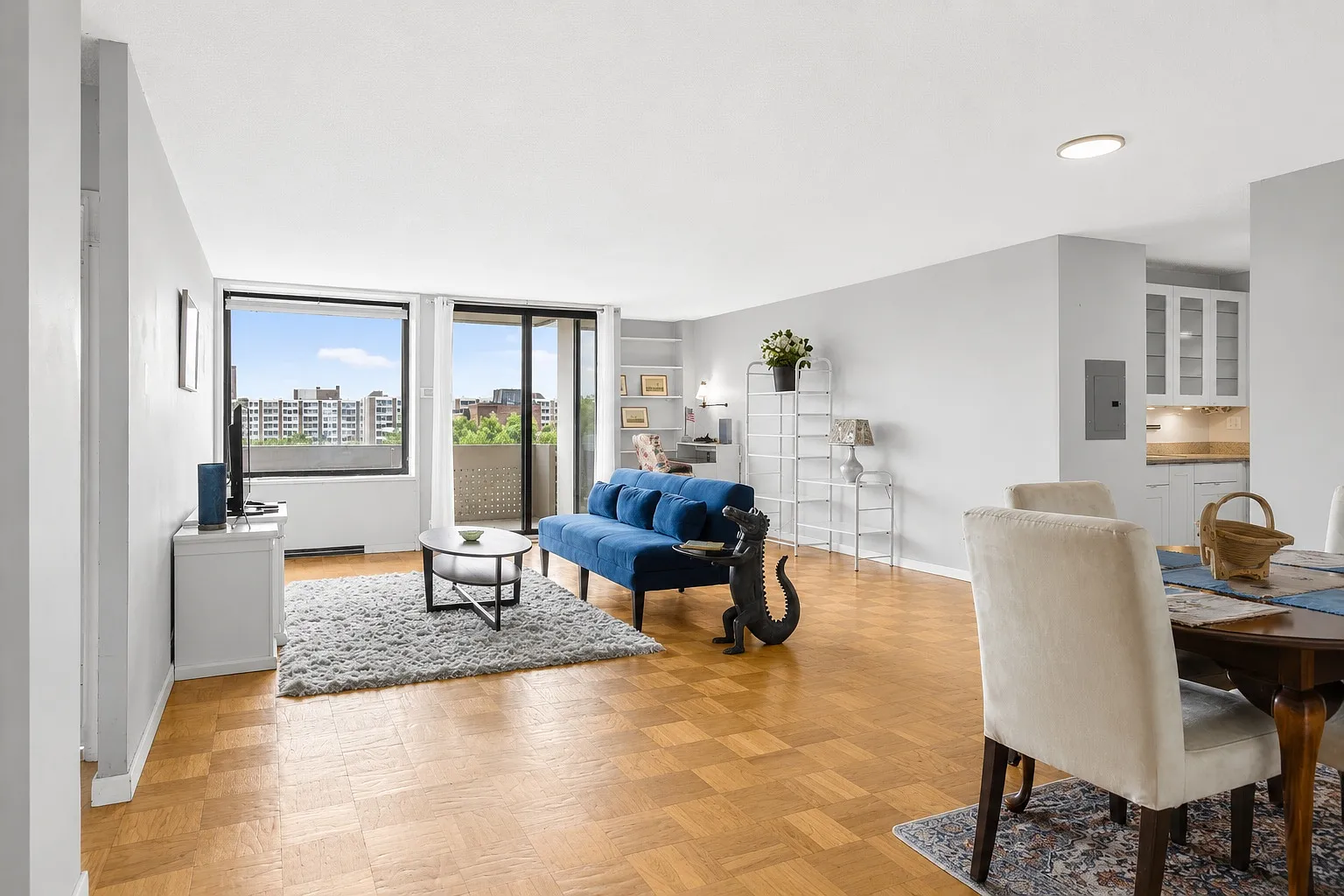 1 bed, 959 sqft, $2,300 — Photo 1