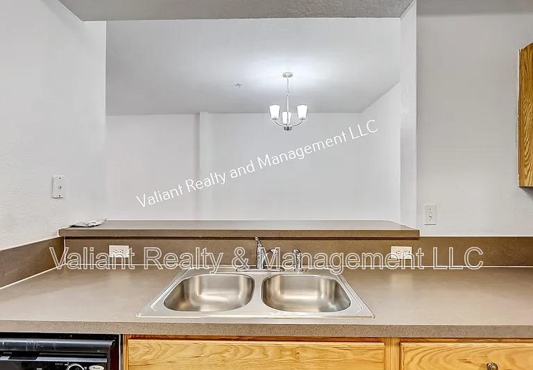575 Oakleaf Plantation Pkwy #1-1303 — Photo 14