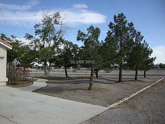 3rd image of 6140 Whispering Sands Dr