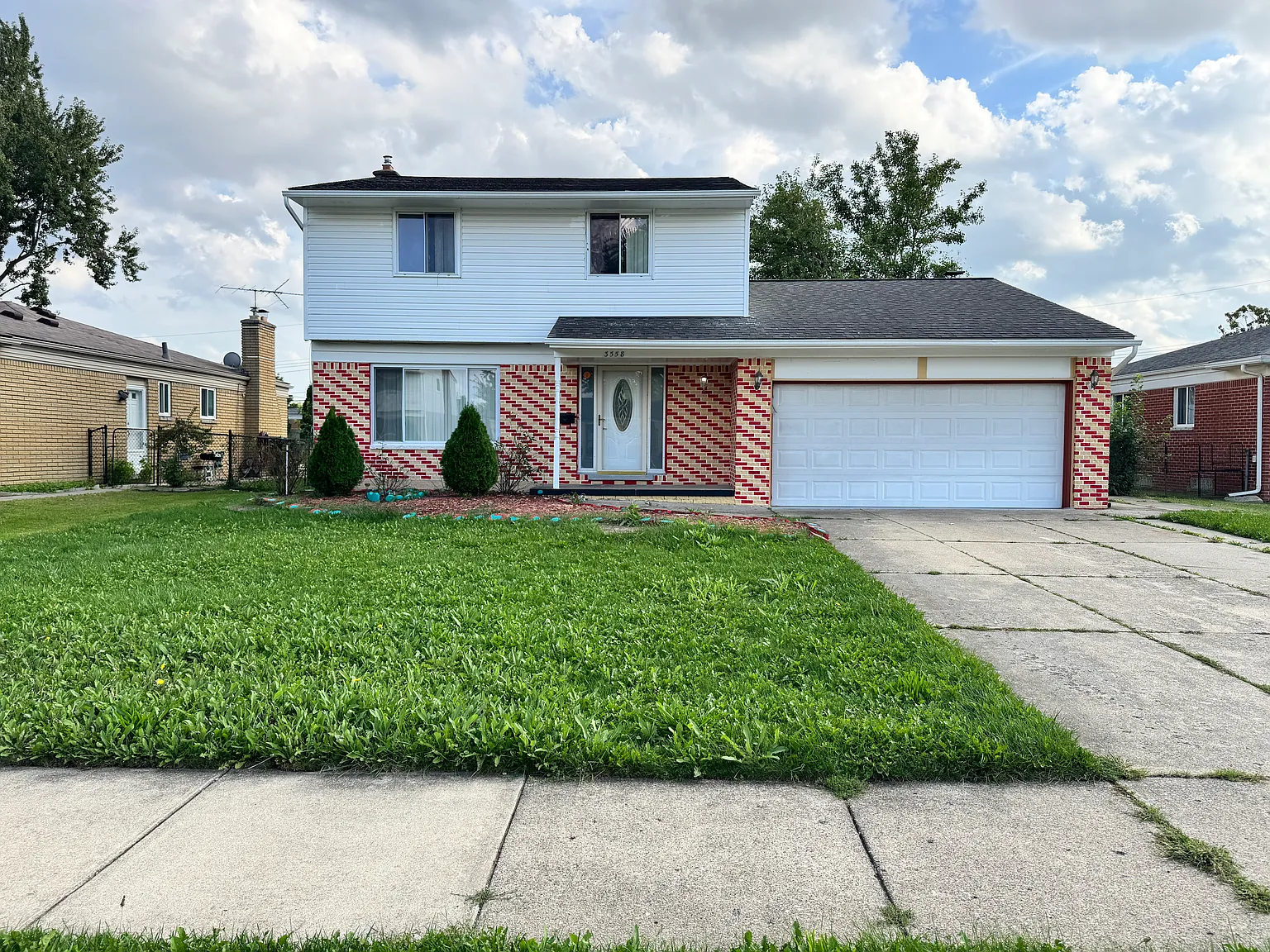 3 bed, 1722 sqft, $2,200 — Photo 1