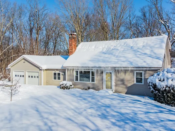 63 Morning Glory Lane, Hartford, VT 05088