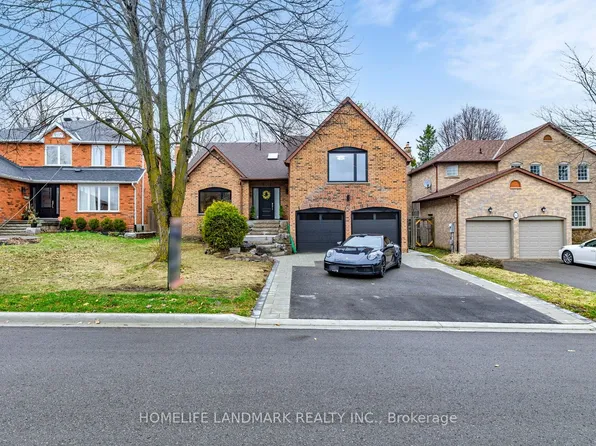 93 Gilbank Dr, Aurora, ON L4G 5E2