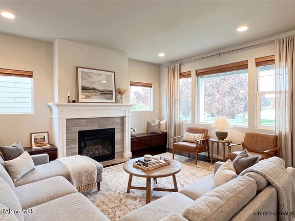 2nd image of 2852 Marceille Dr