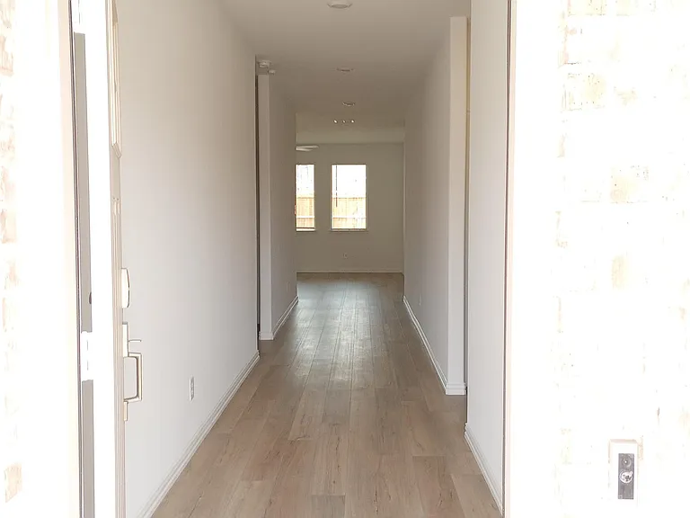 5119 Winterberry Dr — Photo 5