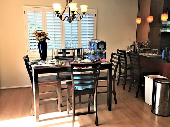 4th image of 9242 Ventura Way