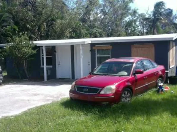 4724 Tice St, Fort Myers, FL 33905