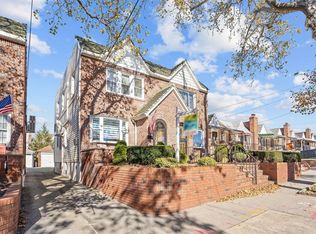 75-21 Juniper Valley Rd, Flushing, NY 11379