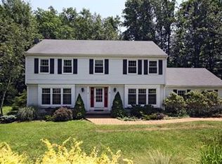 4 Wyckoff Way, Morris Plains, NJ 07950