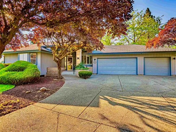 9718 W Masters Ln, Cheney, WA 99004