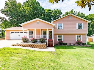1572 Sir Knights Way, Lawrenceville, GA 30045