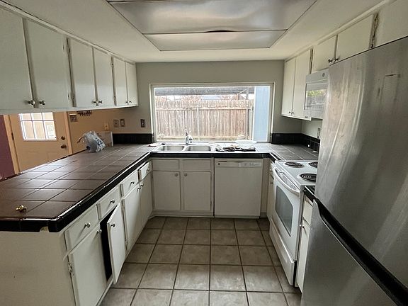 2nd image of 9723 Smitherman Dr