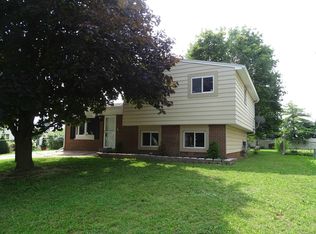 254 Parkview Ln, Adrian, MI 49221