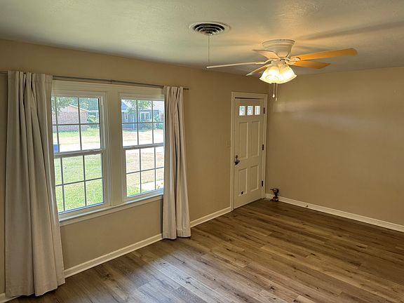 2nd image of 1120 E 5th Ave