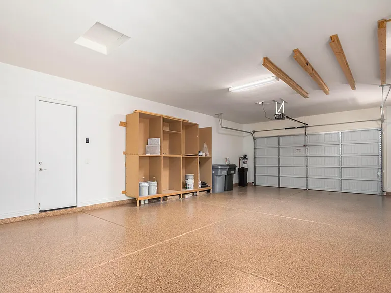 2615 W Balao Dr — Photo 33