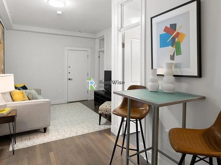 74 Park Dr #4 — Photo 3