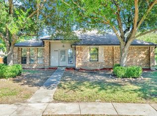 3100 Shady Wood Ct, Mesquite, TX 75150