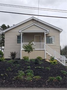 1318 Darlington Rd, Beaver Falls, PA, 15010