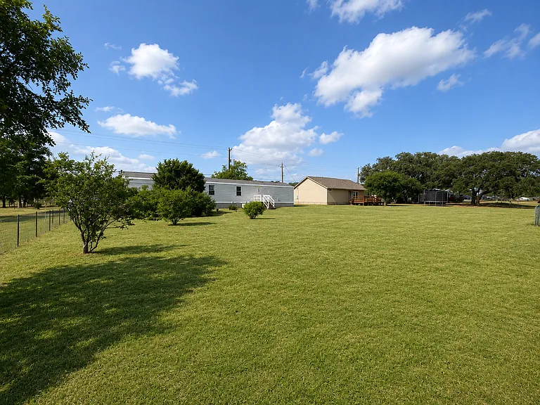 10372 Rebecca Creek Rd — Photo 18
