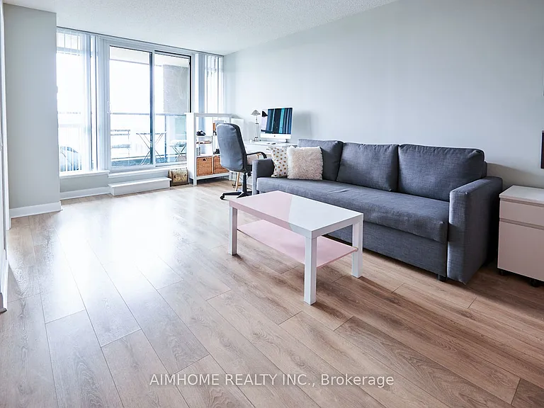 525 Wilson Ave #331 — Photo 4