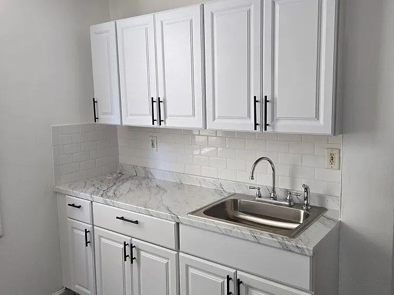 61 Randolph Ave #1 — Photo 3