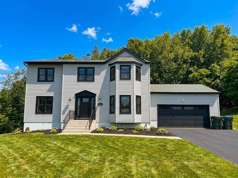 44 Clinton Dr