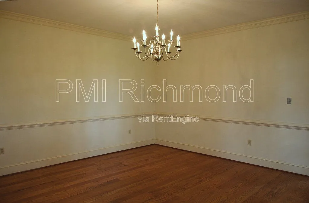 3 bed, 2.0 bath, 2600 sqft, $2,675 — Photo 3